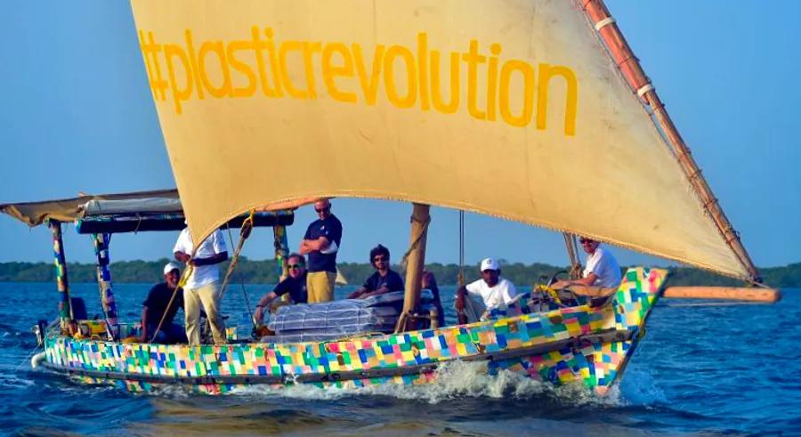 A group from Kenya has successfully built the world’s first dhow made entirely from plastic, a pioneering project with global significance.