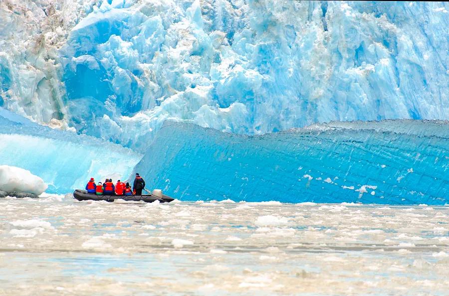 Alaska Cruise Essentials: Top Routes, Planning Advice, and Must-See Attractions