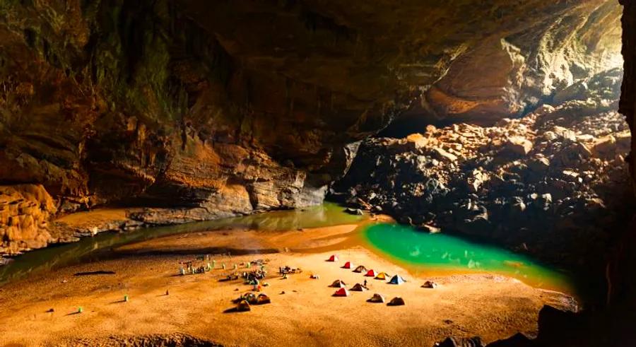 Uncover the wonders of Hang Son Doong, the world’s largest cave