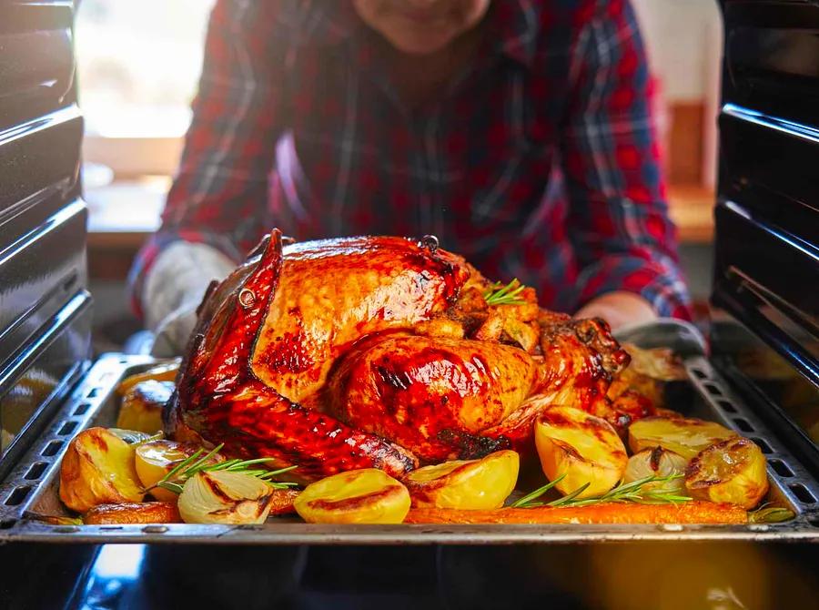 Avoid Making This Thanksgiving Storage Mistake—Here’s How to Keep Your Food Fresh Longer