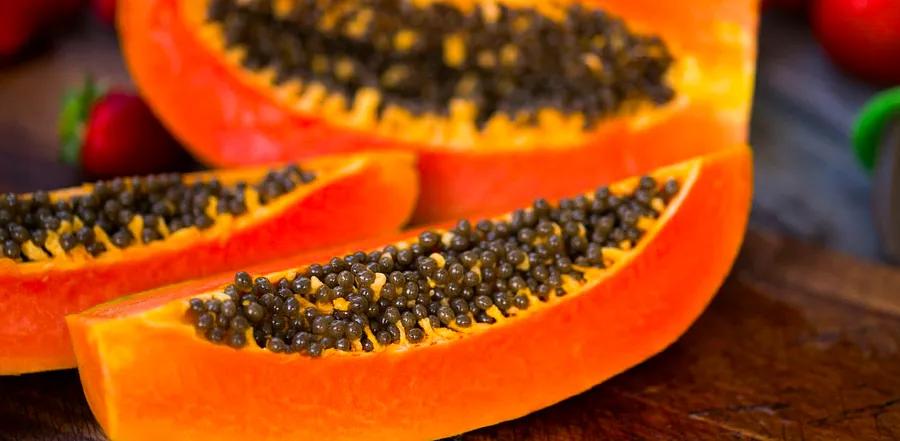 How to Know When a Papaya Has Reached Its Peak Ripeness