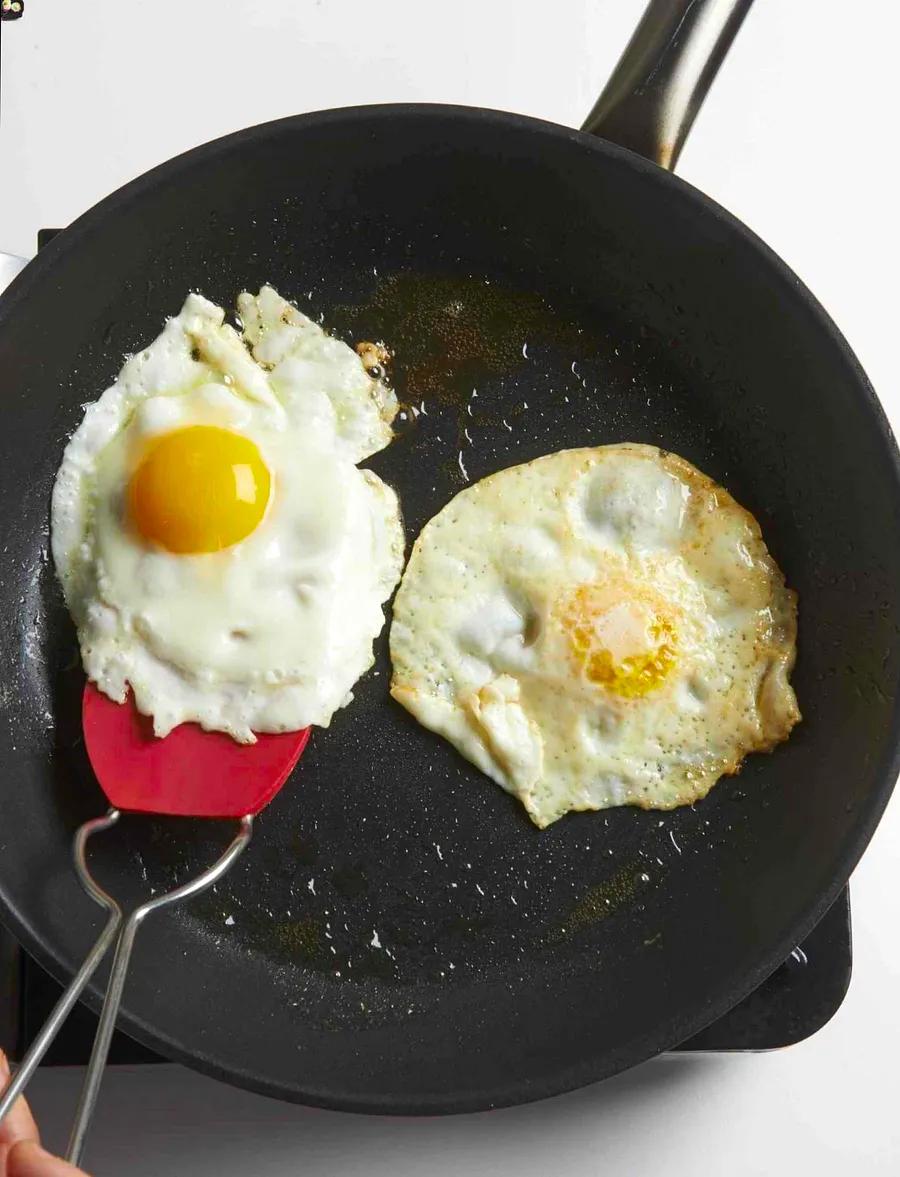 The Ultimate Guide to Perfectly Fried Eggs