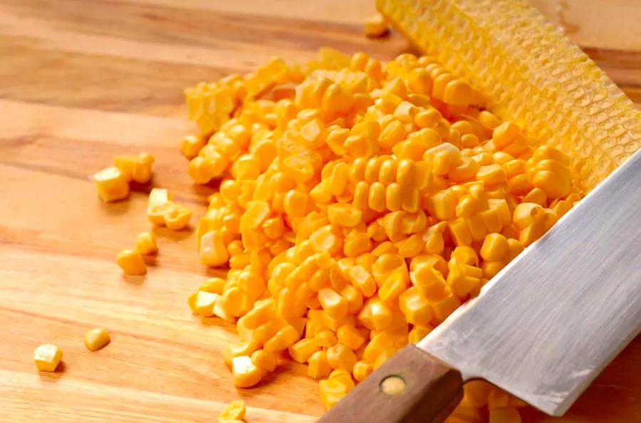 How to Remove Corn from the Cob Without the Mess