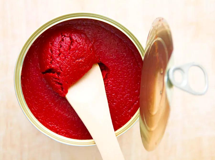 10 Smart Ways to Use a Can of Tomato Paste