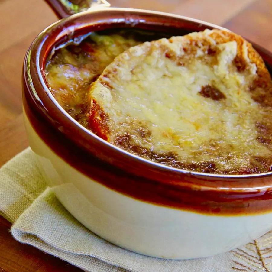 Learn how to recreate restaurant-quality French Onion Soup in your own kitchen.