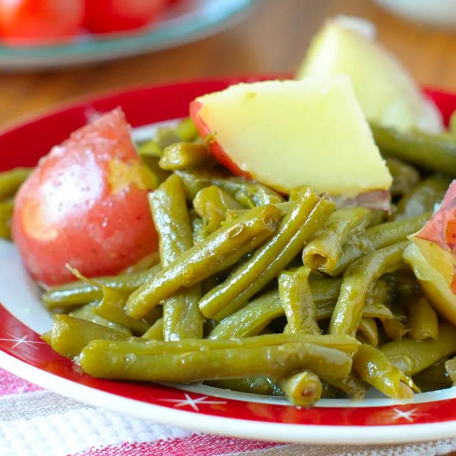 Hearty Country Green Beans with Red Potatoes