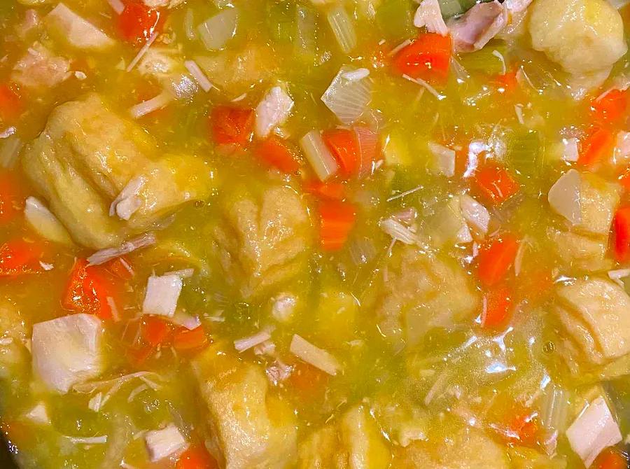 Slow Cooker Turkey with Dumplings