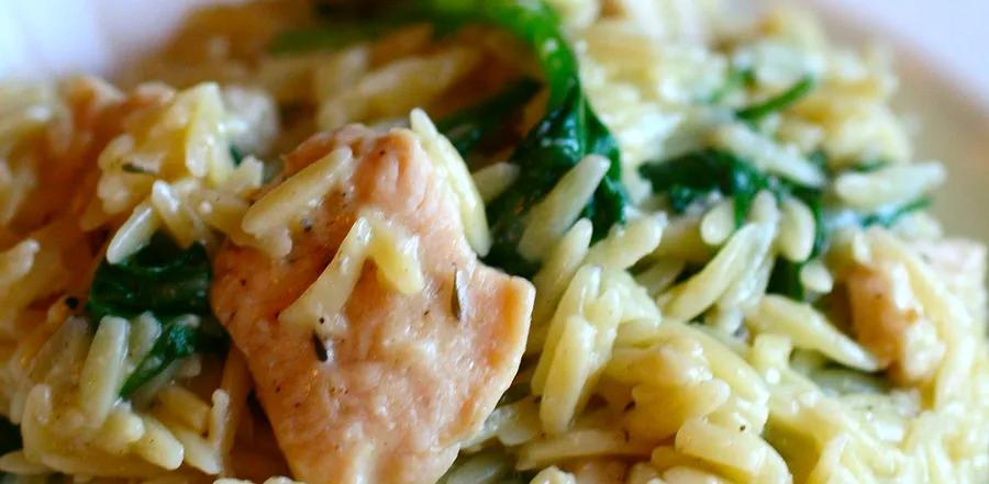 Spicy Garlic Chicken with Orzo Pasta