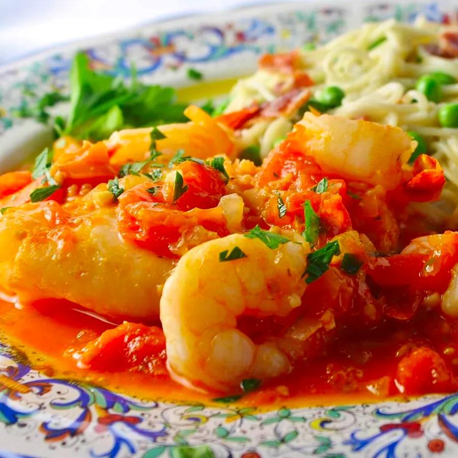 Cod and Tomatoes in Wine Sauce