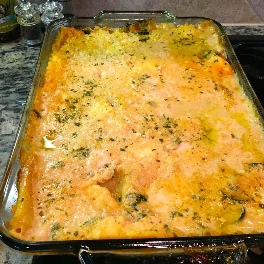 Creamy Spinach Lasagna with Alfredo Sauce