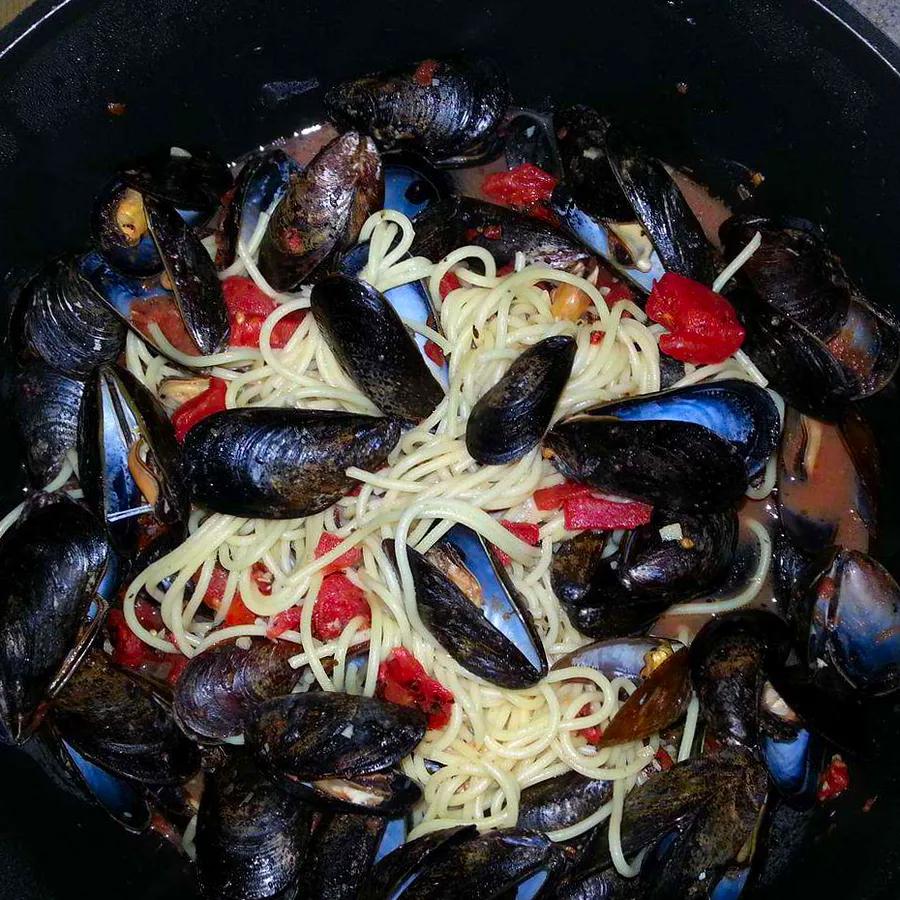 Mussels in Marinara Sauce di Amore