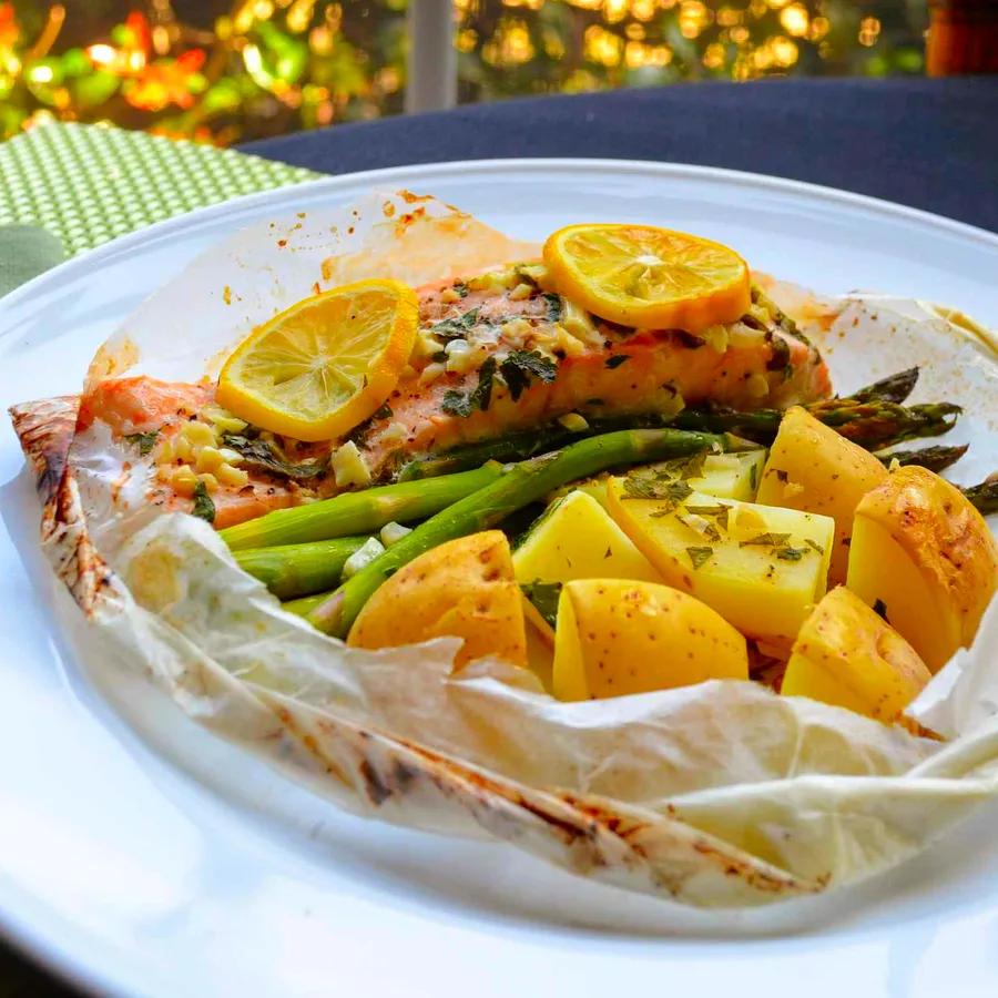 Chef John's Salmon Wrapped in Parchment