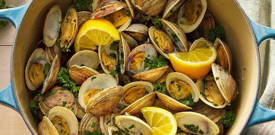 Scott Ure's Garlic-Infused Clams