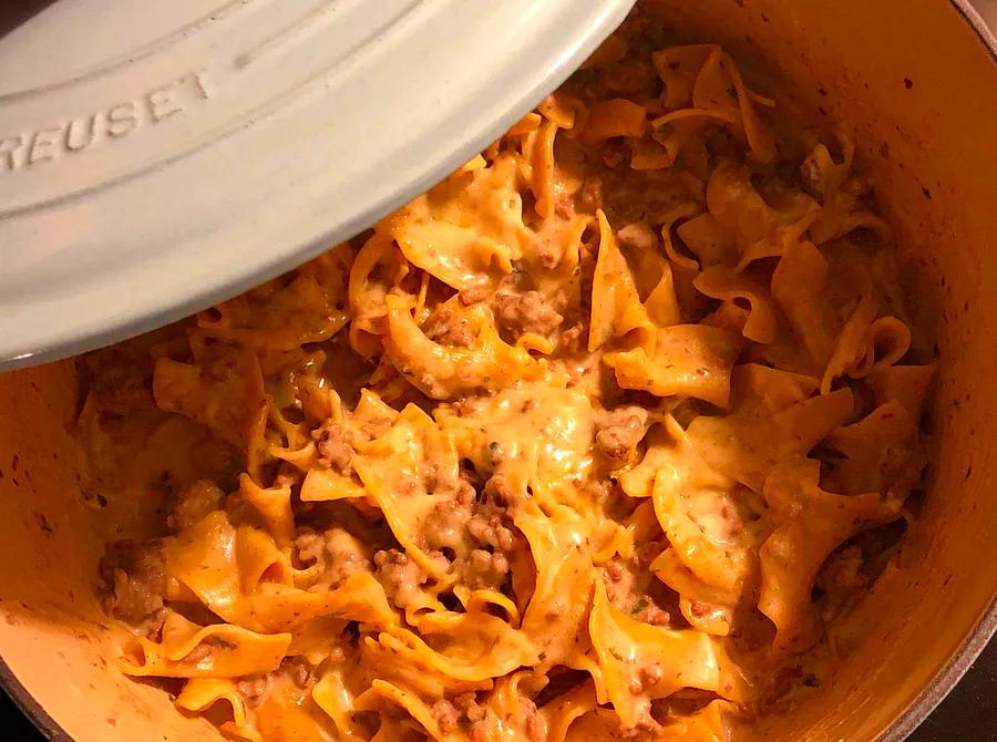 Quick One-Pot Ground Beef Stroganoff