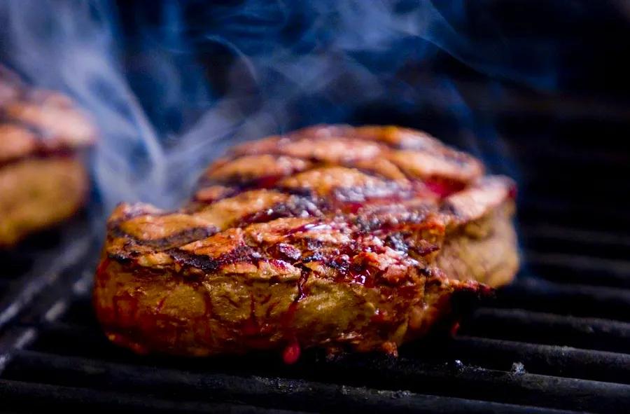 The Ultimate Guide to Grilling Steak