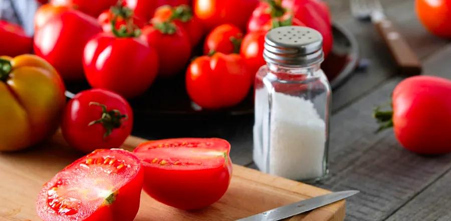 My Italian Grandma's Legendary No-Cook Pasta Sauce: The Ultimate Summer Tomato Recipe