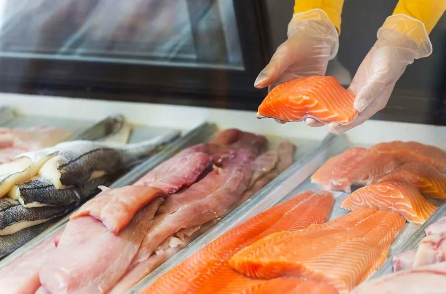 How to Choose the Finest Salmon at the Grocery Store