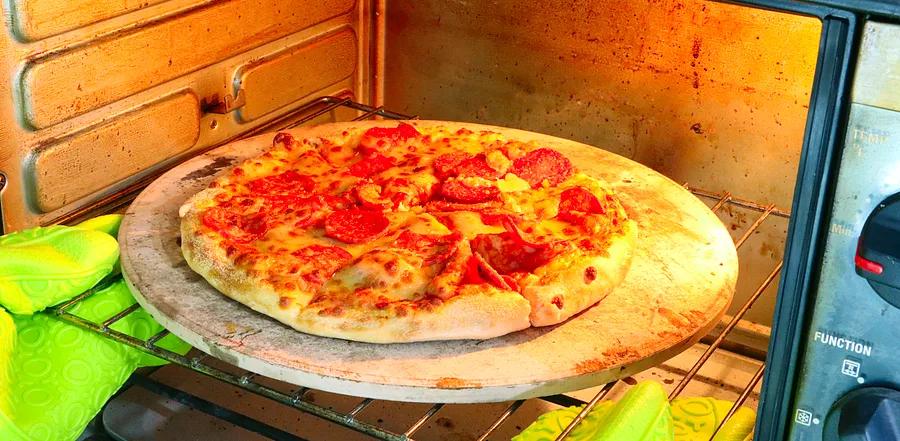 How to Remove Stubborn Residue from Your Pizza Stone