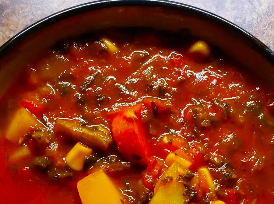 12 Easy and Quick Vegetarian Soups to Try This Winter