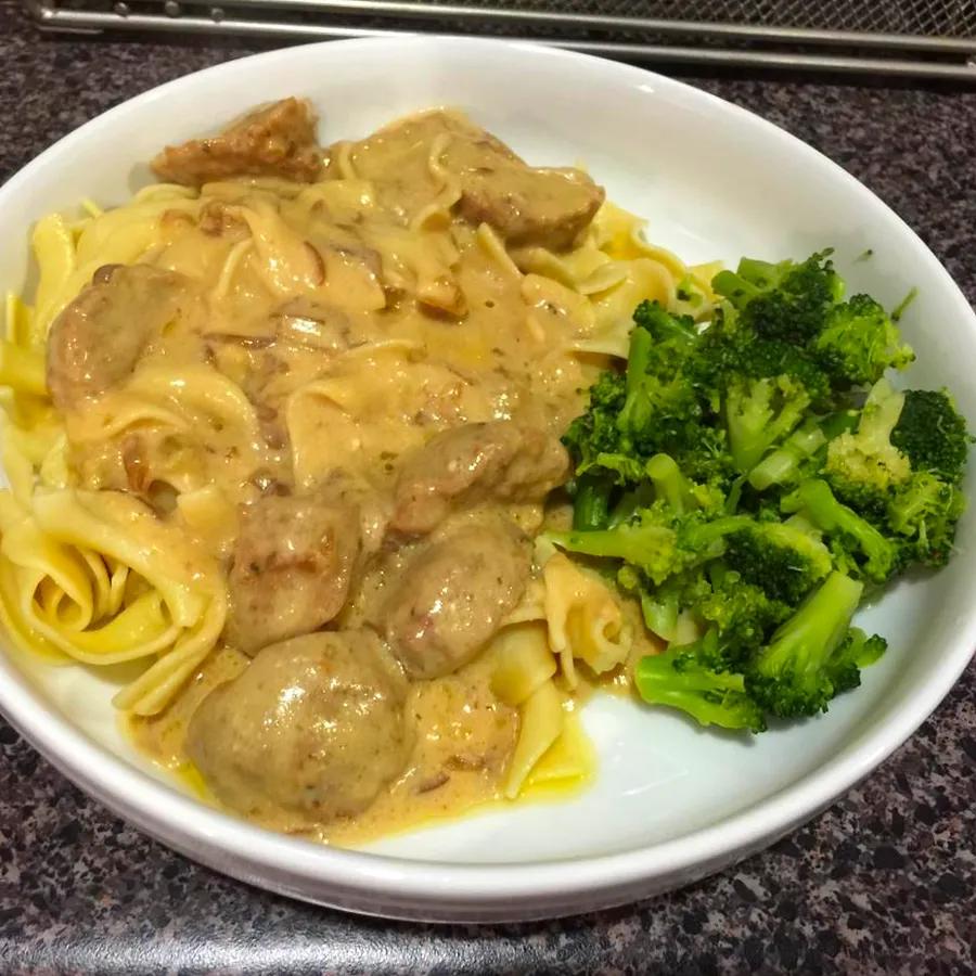 Anna's Delightfully Simple Meatballs on Buttery Noodles