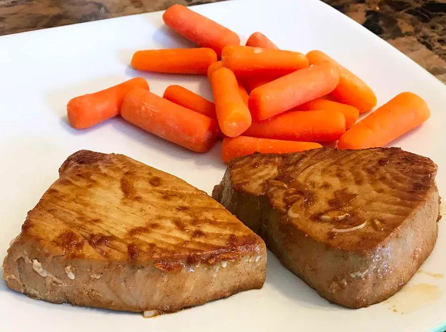 Delicious Pan-Seared Tuna Steaks