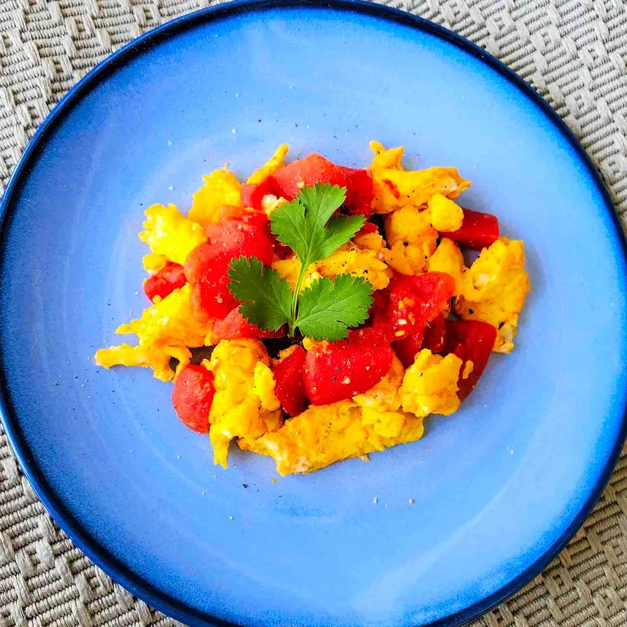 Tomatoes and Scrambled Eggs