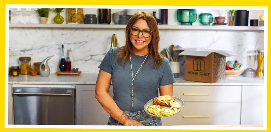 Rachael Ray’s genius method for preparing mashed potatoes ahead of time is a total game-changer.