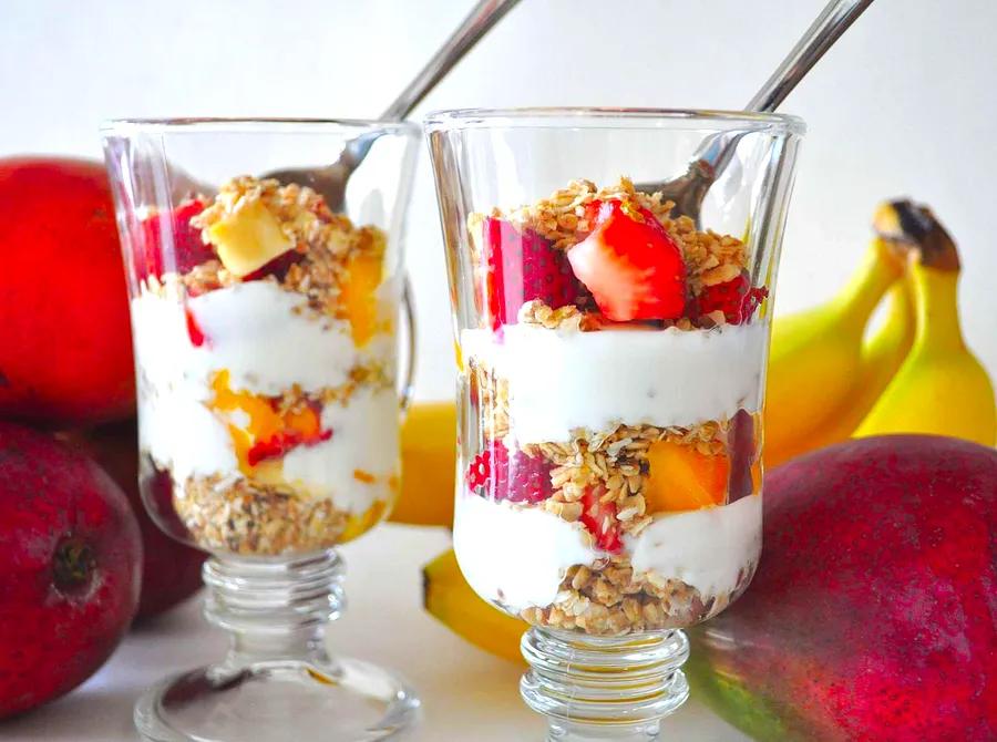 Layered Yogurt Parfait