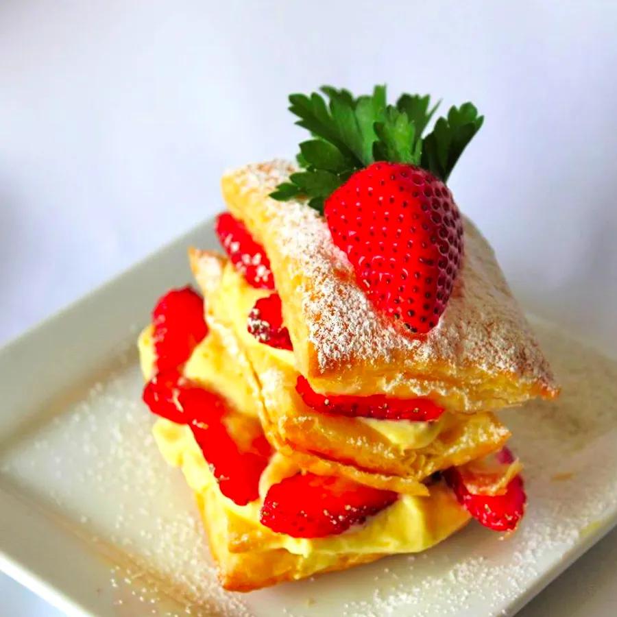 14 Simple Fruit-Filled Puff Pastry Desserts for Beginner Cooks