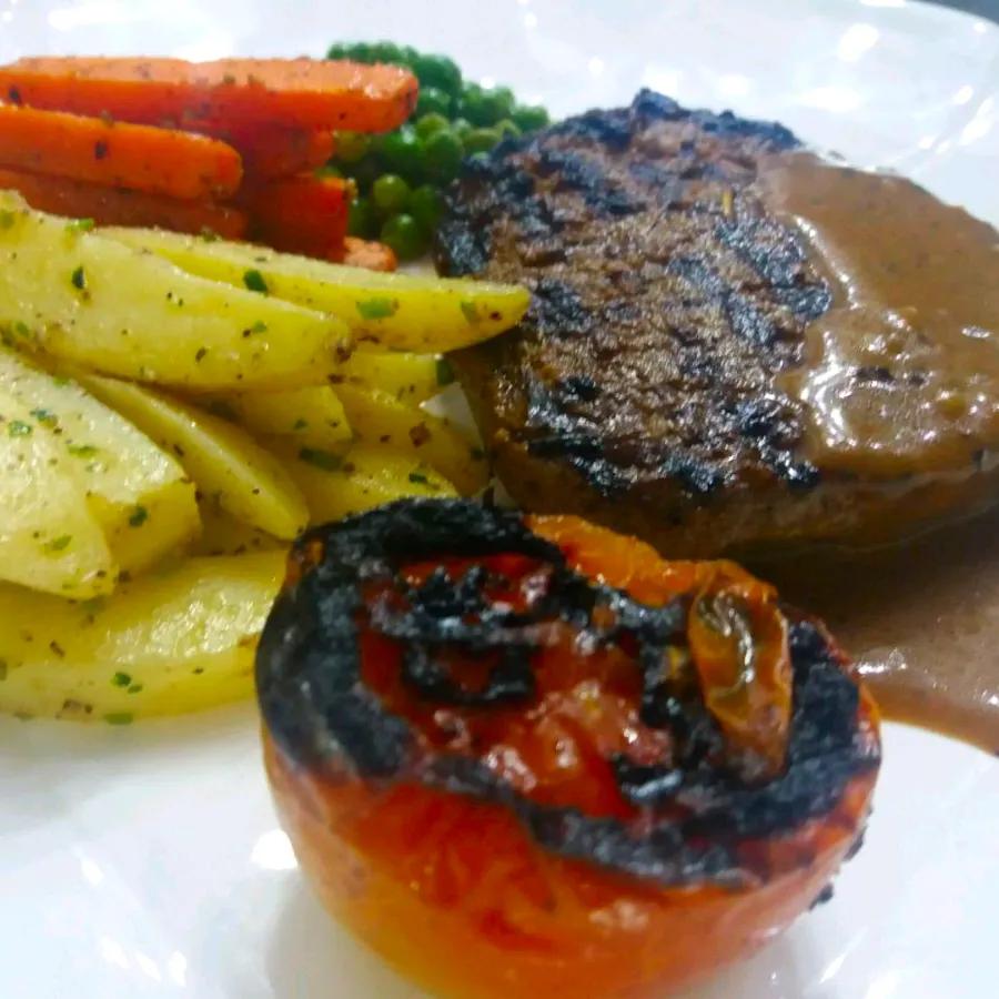 Peppercorn-Encrusted Beef Steak