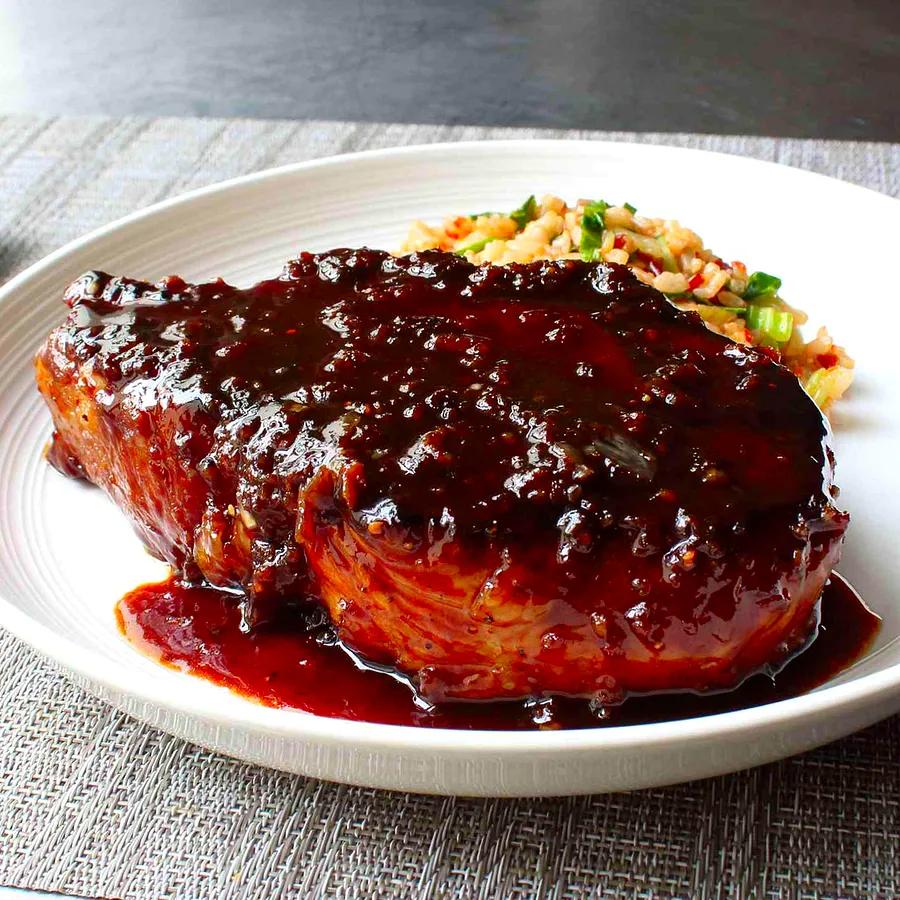 Garlic-Glazed Pork Chops