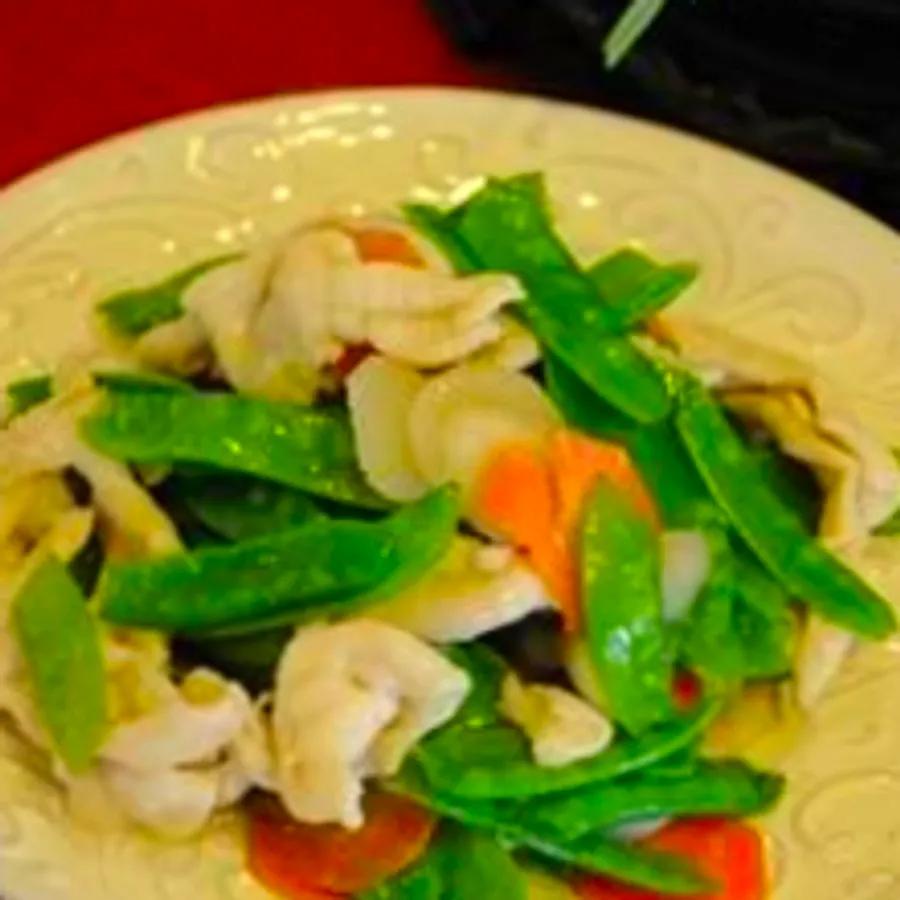 Chicken and Snow Peas Stir-Fry