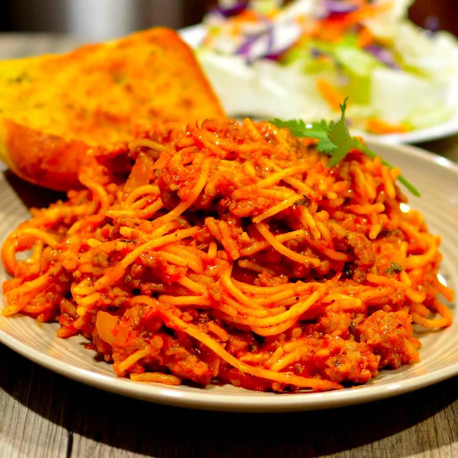 One-Pot Spaghetti with Meat Sauce