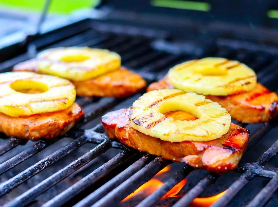 Grilled Pork Chops with Pineapple