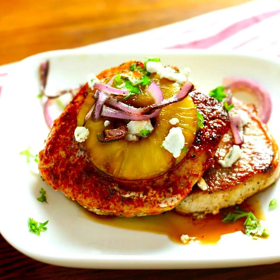 Sweet and Spicy Brown Sugar-Pineapple Pork Chops