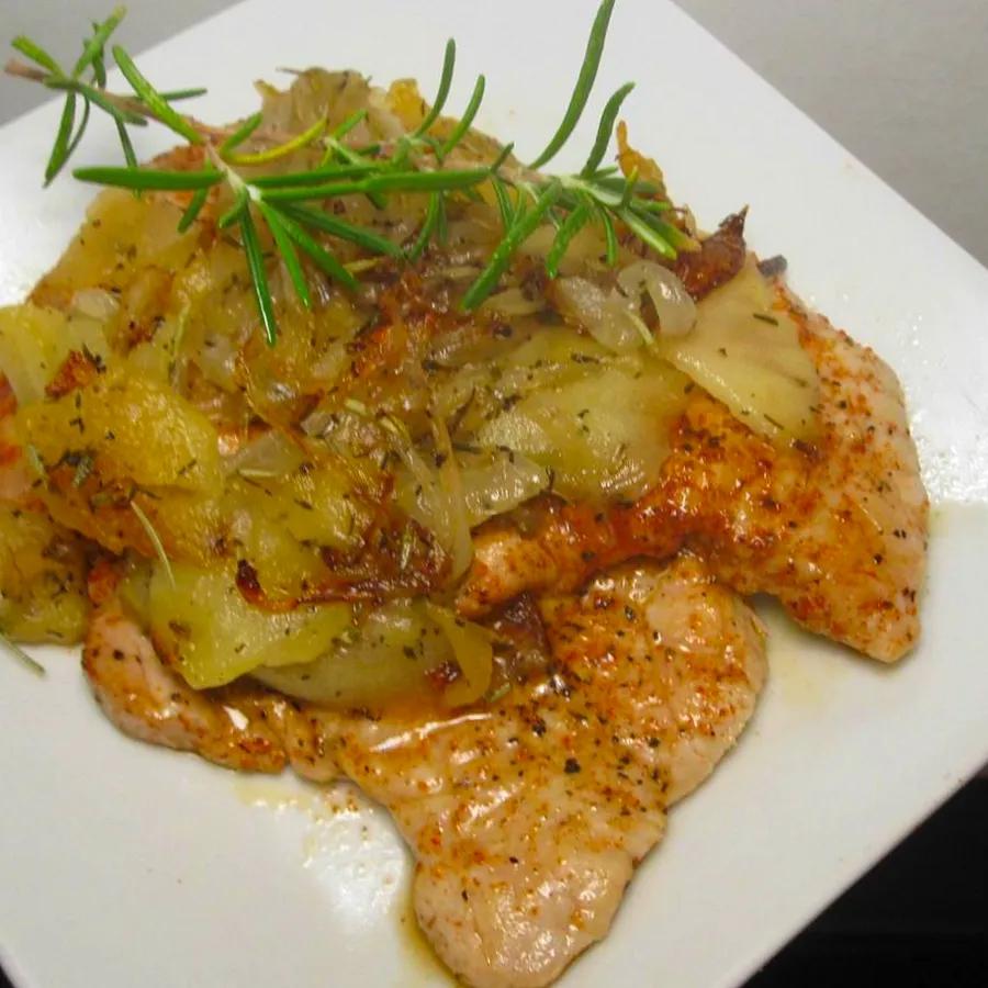 Autumn-inspired Pork Chops with Apples and Onions