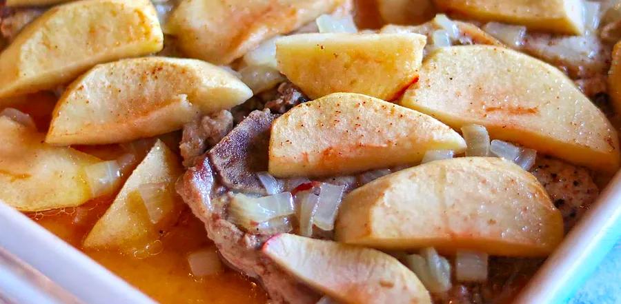 Pork Chops with Apples