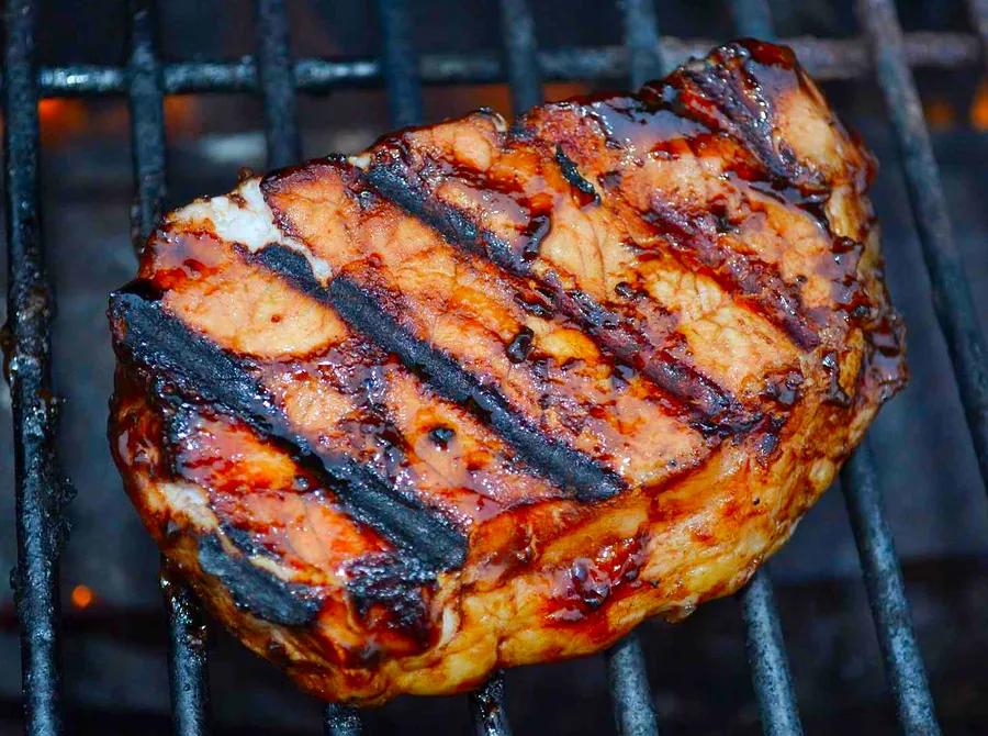 Grilled Italian-Style BBQ Pork Chops