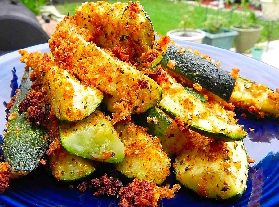 Golden, Crispy Baked Zucchini Fries