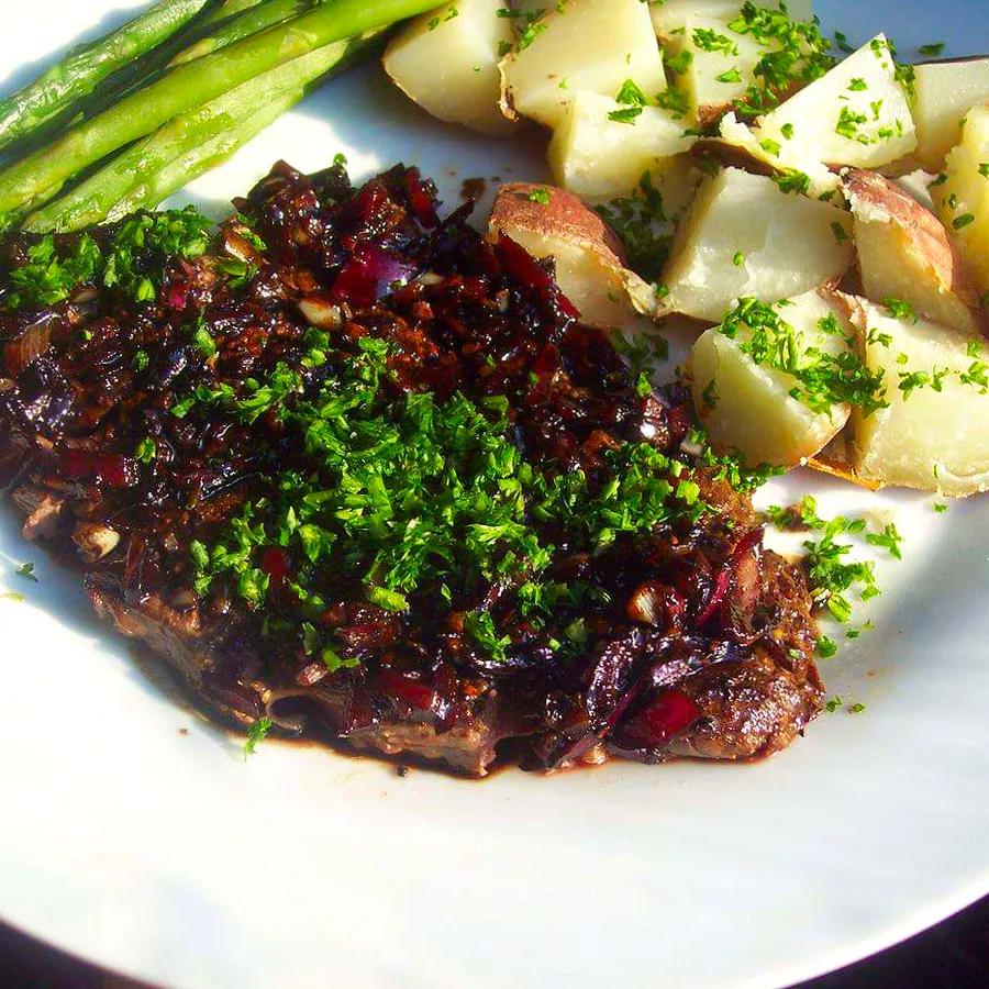 Pepper-Crusted Flat Iron Steak with Balsamic Glaze