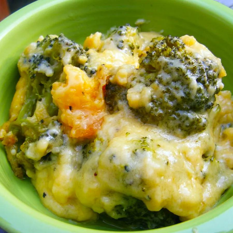 Cheesy Broccoli Bake