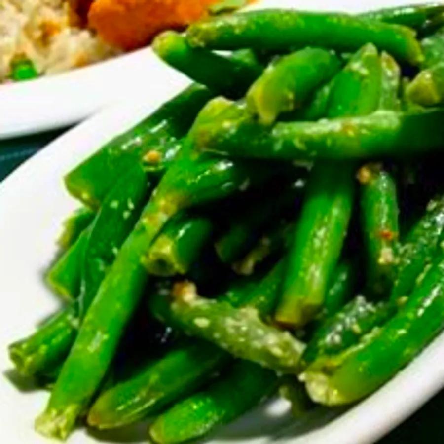 Gujarati-Style Spicy Green Beans