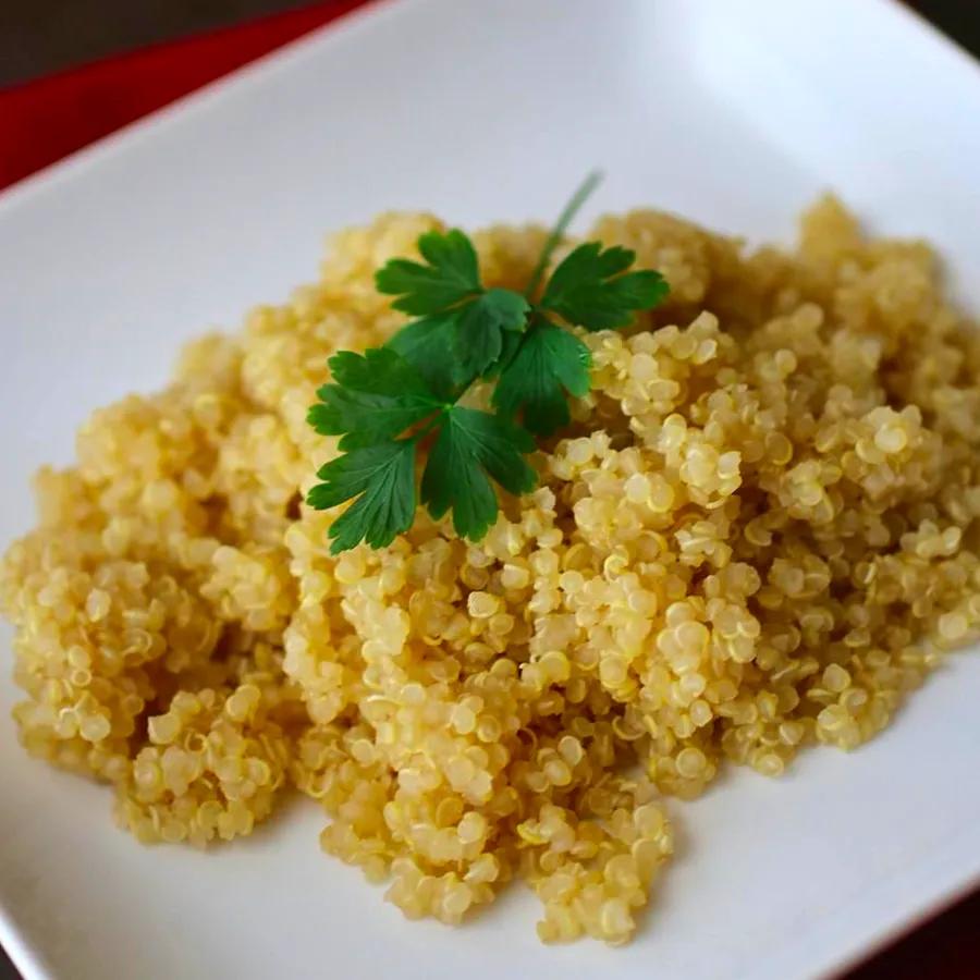 Garlic-Infused Quinoa Dish