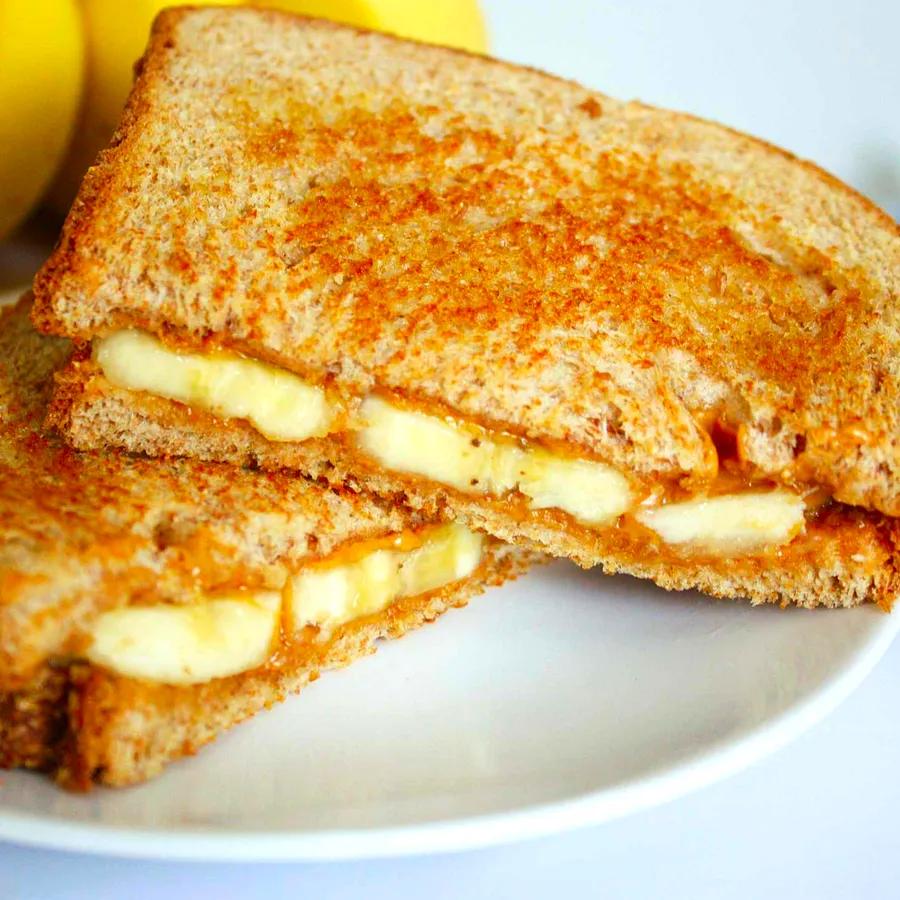 Grilled Peanut Butter & Banana Toastie