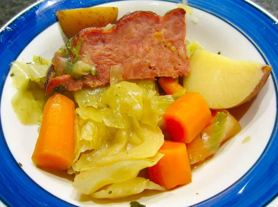 Slow Cooker New England-Style Boiled Dinner