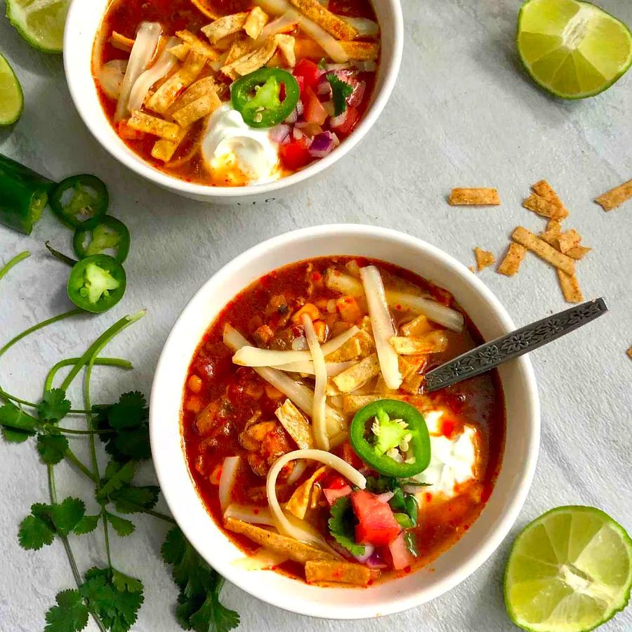 Slow Cooker Chicken Enchilada Soup