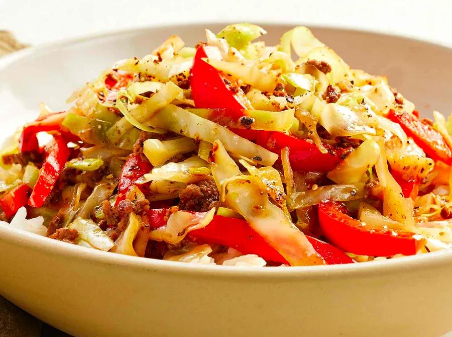 Peppery Beef and Cabbage Stir-Fry