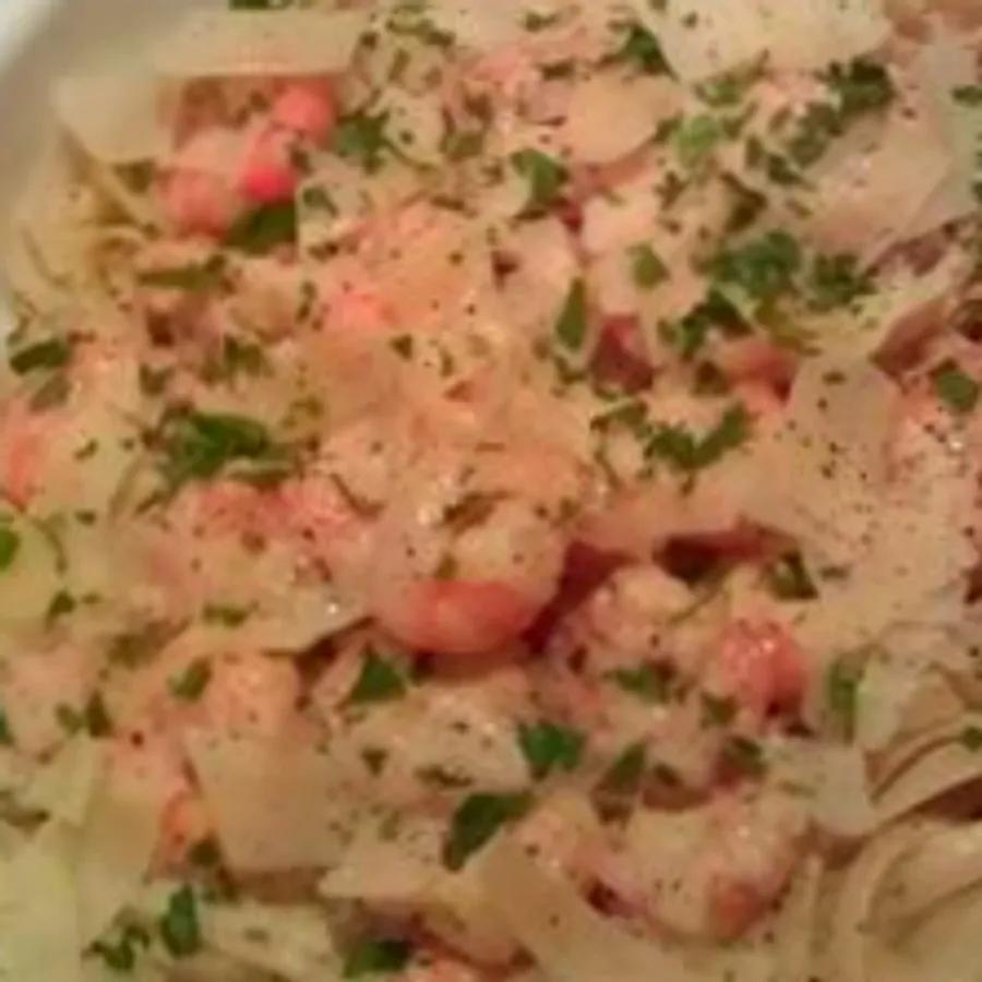 Shrimp Linguine Alfredo: A Creamy Seafood Delight