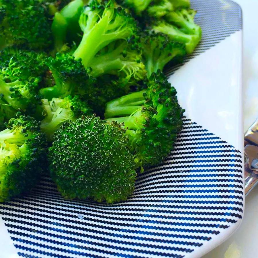 Garlic-Infused Roasted Broccoli