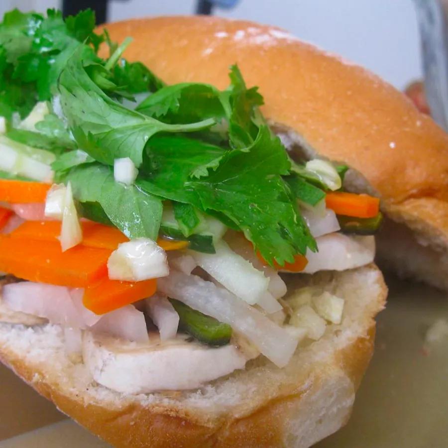 Vietnamese Baguette with Banh Mi Flavors